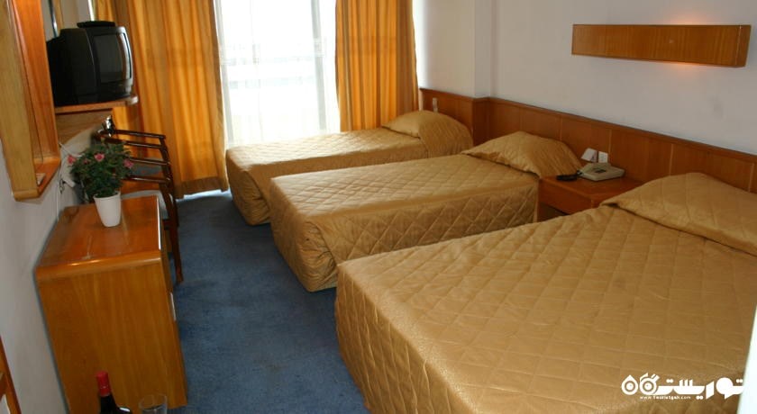 نمایی از اتاق تریپل هتل سوزر